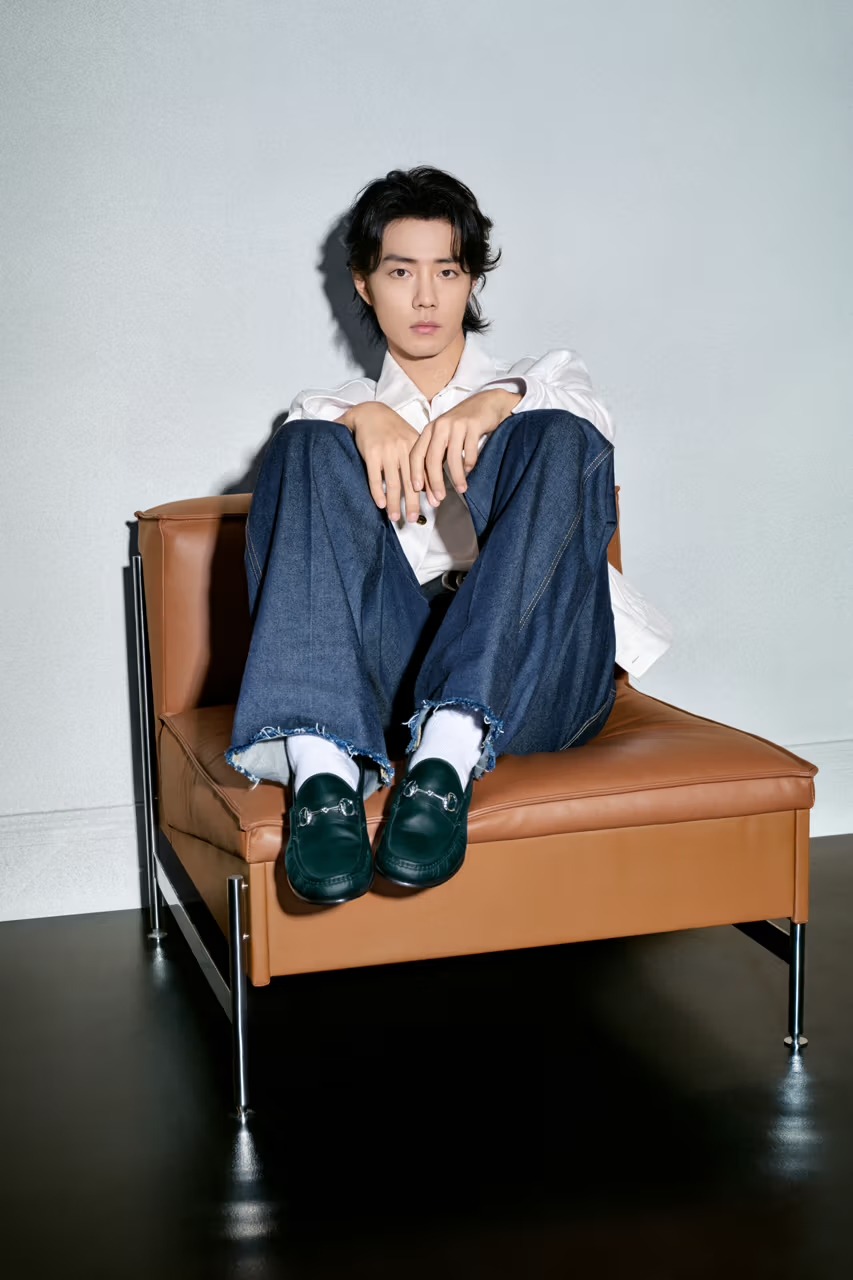 xiao-zhan-gucci-horsebit-1953-loafer-campaign_02